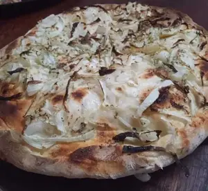 Pizza fugazzeta