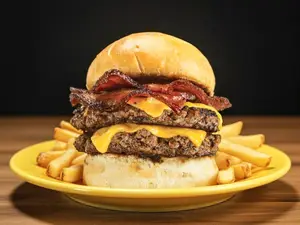 Bacon burger (con papas)