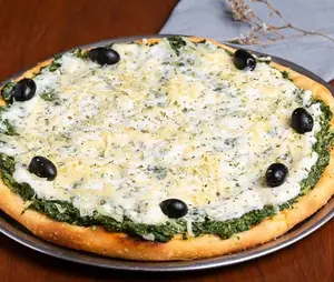 Pizza espinaca salsa blanca
