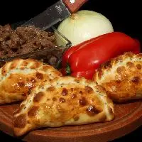 Empanada de carne a cuchillo