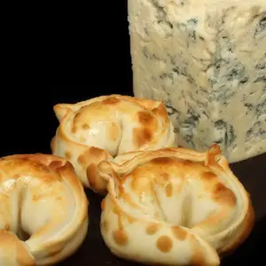 Empanada de queso roquefort