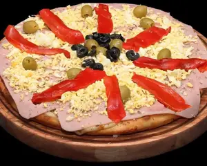 Pizza muzza c huevo jam y morr