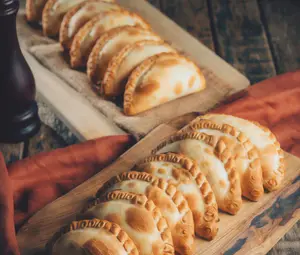 7 Empanadas de 120 Gms