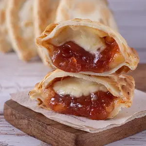 Empanada de membrillo y muzza