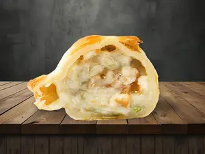 Empanada de roque, apio y nuez