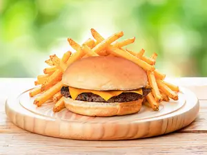 Cheeseburger simple + papas