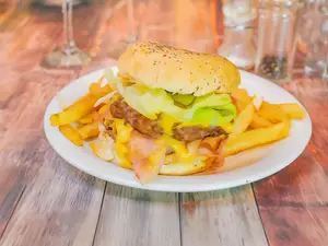 Hamburguesa Completa De Cheddar