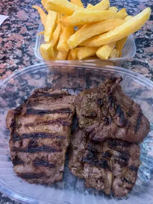 Bife De Lomo Con Guarnicion