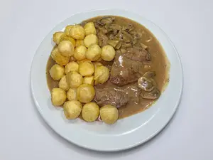 Lomo Al Champigñon