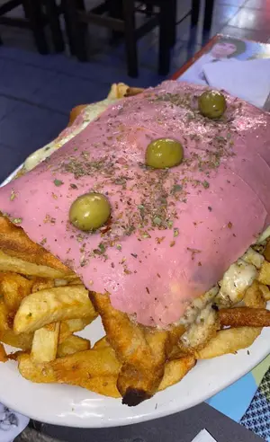 Mila Pizza De Jamon