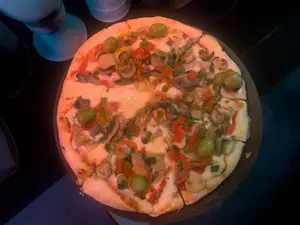 Pizza Grande De Champignones