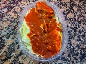 Tallarín Con Estofado De Pollo