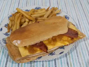 Sandwich Onion Bacon