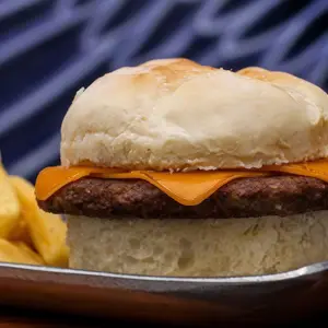 Cheese burger + Papas