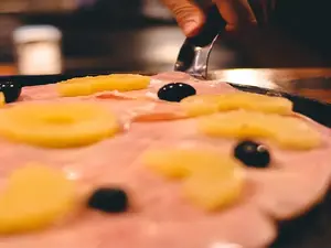 Pizza ananá y jamón