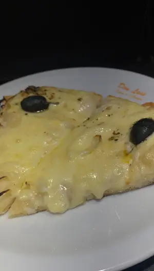 Pizza fugazza y muzzarella