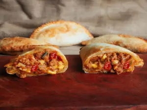 Empanada de carne picante