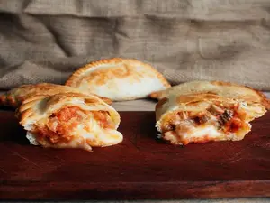 Empanada matambre a la pizza
