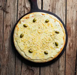 Pizza mozzarella y provolone