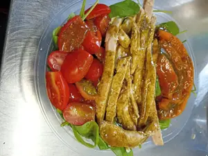 Ensalada tibia de pollo