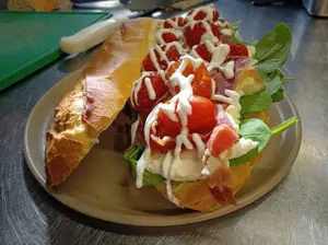 Sánguche crudeli