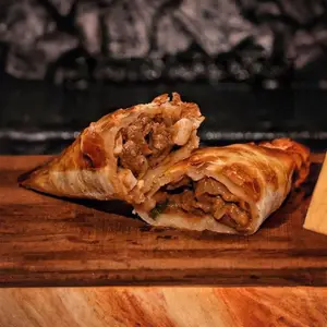 Carne cortada a cuchillo