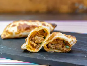 Empanada de carne cuchillo