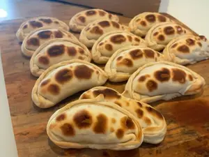 Docena empanada capresse