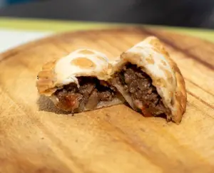 2 Empanadas + Bebida