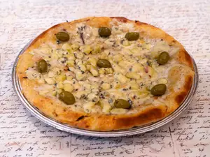 Pizza cuatro quesos