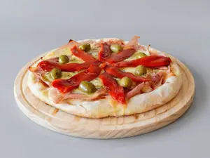 Jamon y morron pizza