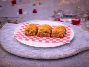 BAKLAVA