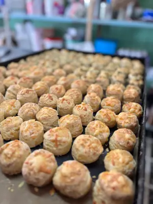 Mini scons de queso (9 unid