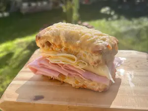 Scons XL De Jamon Y Queso