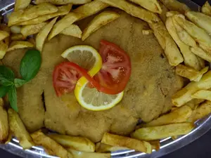 Suprema De Pollo Con Fritas