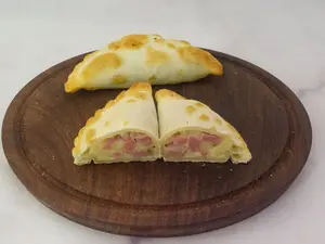 Empanada de salchi puré