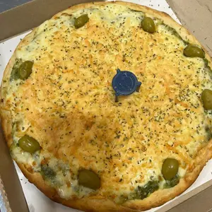 Gigante espinaca y provolone