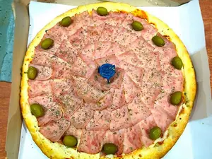 Grande jamón crudo y roquefort