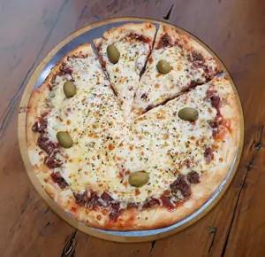 Pizza Gigante bolognesa