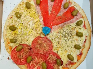 Pizza grande con morrón