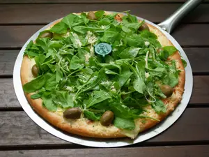Pizza individual de rúcula