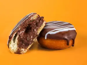 Donut rellena kinder bueno