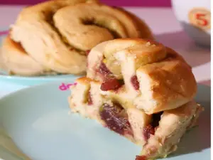 Roll de pistacho y frambuesa