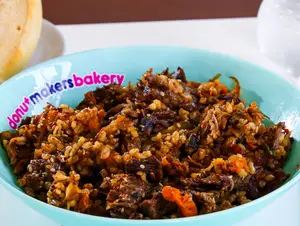 Wok carne, arroz yamani y vegetales