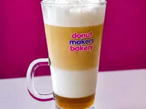 Latte wow de avellana (caliente)