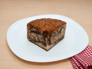 Bizcochuelo porción marmolado