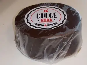 Alfajor de chocolate negro