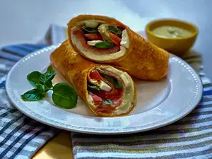 Wraps caprese