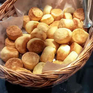 Bizcochitos