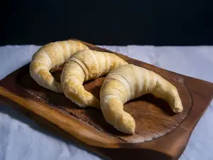6 Medialunas Saladas